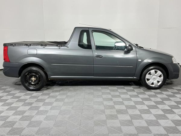 2019-Nissan-NP200-16-AC-Safety-Pack image:12
