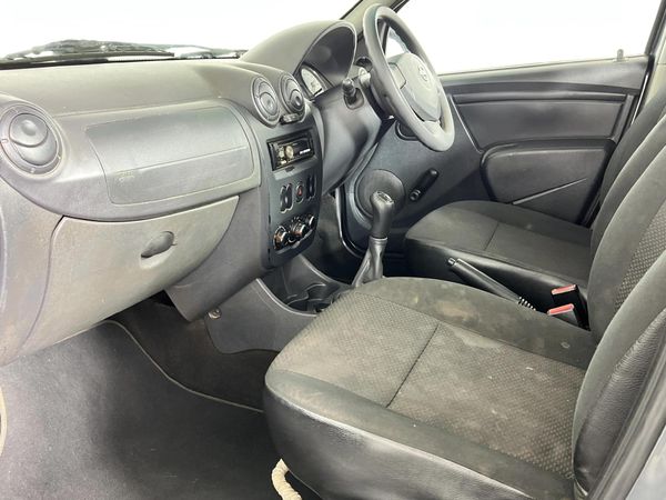 2019-Nissan-NP200-16-AC-Safety-Pack image:5