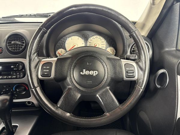 2003-Jeep-Cherokee-28-CRD-Limited-Auto image:12