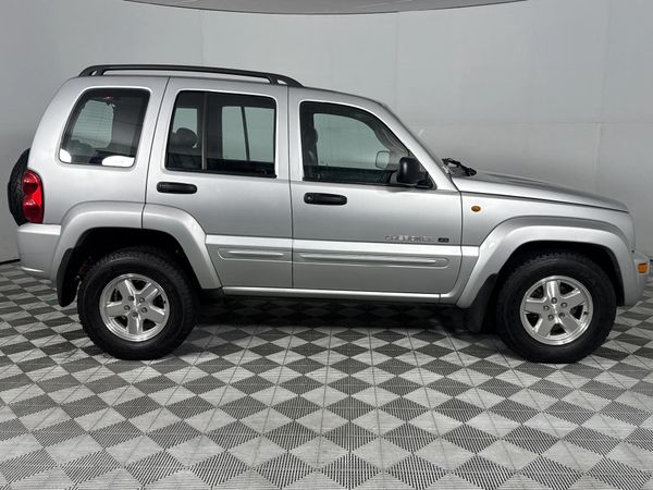 2003-Jeep-Cherokee-28-CRD-Limited-Auto image:17
