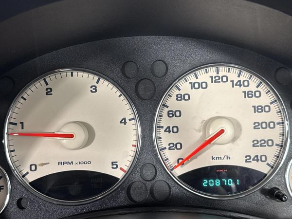 2003-Jeep-Cherokee-28-CRD-Limited-Auto image:2