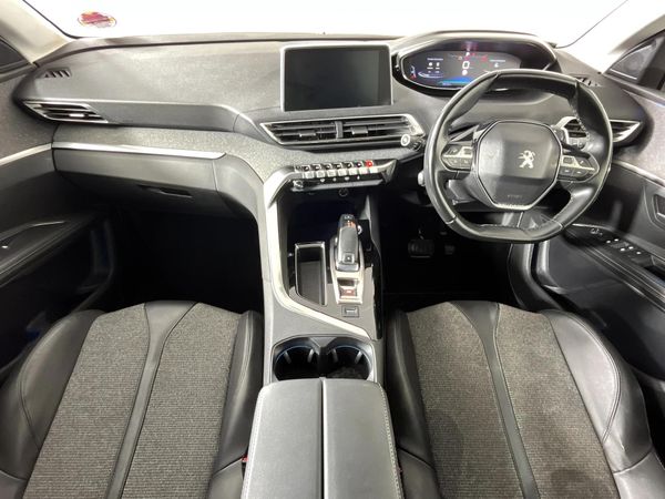 2020-Peugeot-5008-20-HDI-Allure-Auto image:1