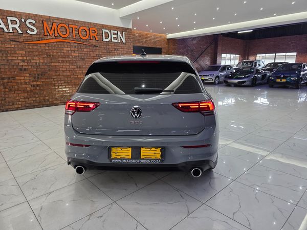 2025-Volkswagen-Golf-8-GTI-20-TSI-DSG image:4