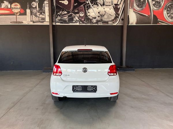 2019-Volkswagen-Polo-Vivo-14-Comfortline-5-dr image:13