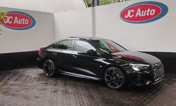 2023-Audi-RS3-Quattro-Auto image:3