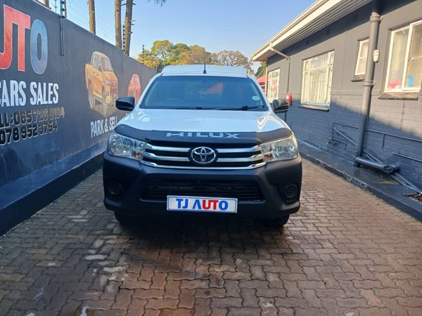 2017-Toyota-Hilux-20-VVTi-Single-Cab image:1