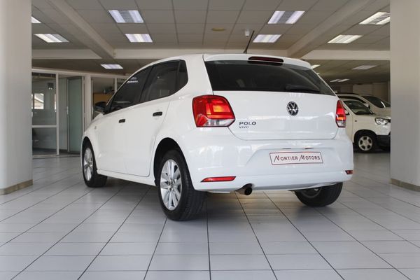 2022-Volkswagen-Polo-Vivo-TRENDLINE-WITH-MAGS image:4