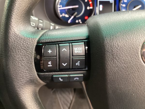 2022-Toyota-Fortuner-24-GD-6-Raised-Body-Auto image:9
