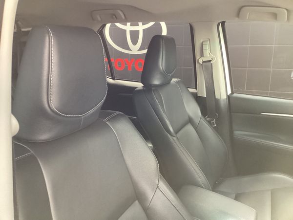 2022-Toyota-Fortuner-24-GD-6-Raised-Body-Auto image:15