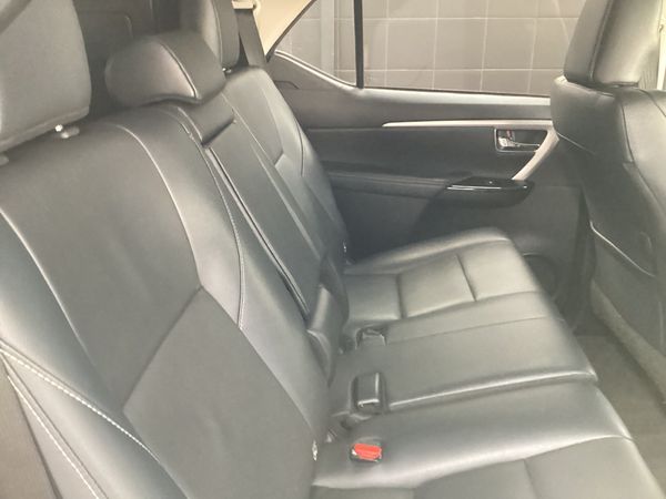 2022-Toyota-Fortuner-24-GD-6-Raised-Body-Auto image:16