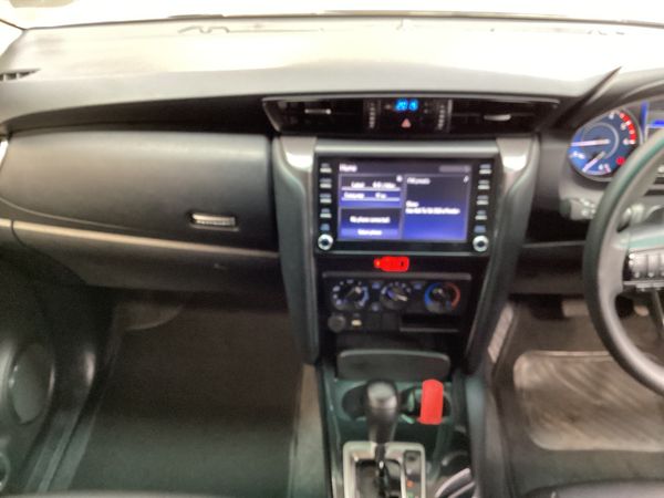 2022-Toyota-Fortuner-24-GD-6-Raised-Body-Auto image:8