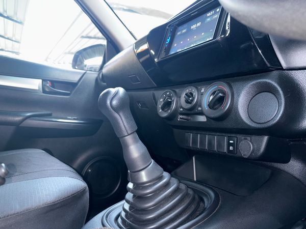 2021-Toyota-Hilux-24-GD-S-Single-Cab image:10