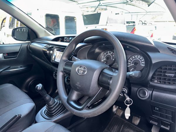 2021-Toyota-Hilux-24-GD-S-Single-Cab image:7