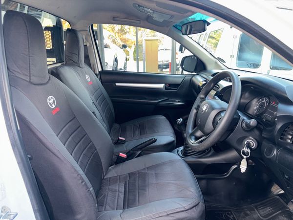 2021-Toyota-Hilux-24-GD-S-Single-Cab image:8