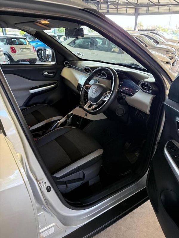 2023-Nissan-Magnite-10T-Acenta-Auto image:13