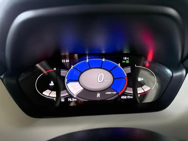 2023-Nissan-Magnite-10T-Acenta-Auto image:15