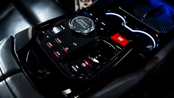 2025-BMW-M5-Competition-Auto image:9