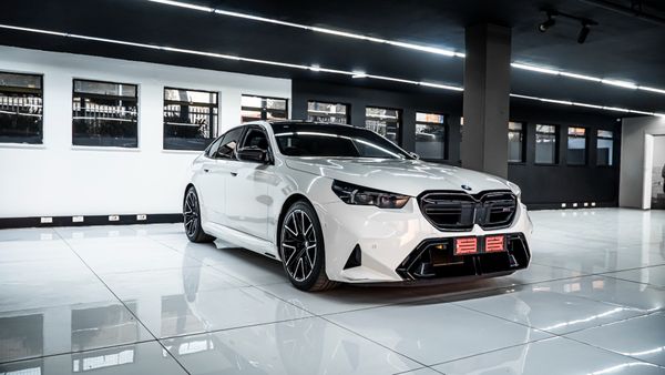 2025-BMW-M5-Competition-Auto image:1