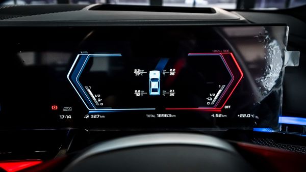 2025-BMW-M5-Competition-Auto image:7