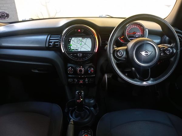 2019-MINI-Hatch-Cooper-5-dr-Auto image:7