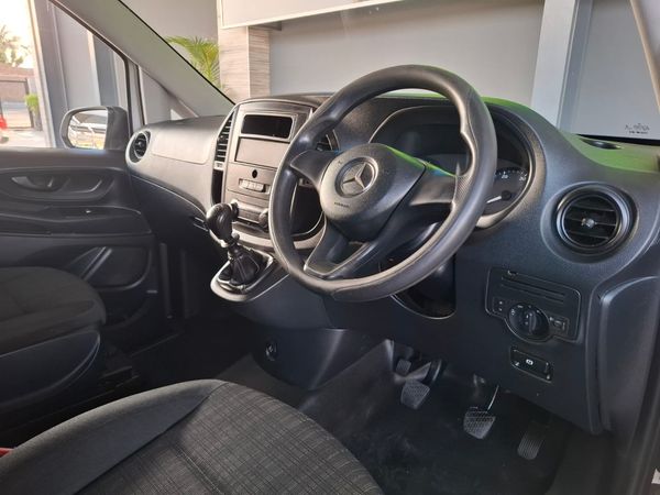 2018-Mercedes-Benz-Vito-111-16-CDI-Panel-Van image:11