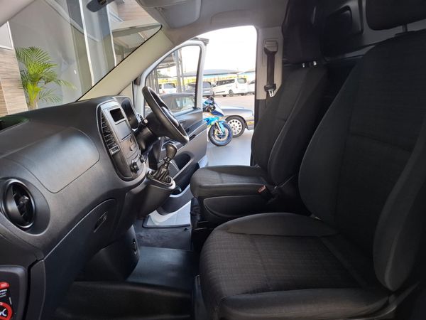 2018-Mercedes-Benz-Vito-111-16-CDI-Panel-Van image:17