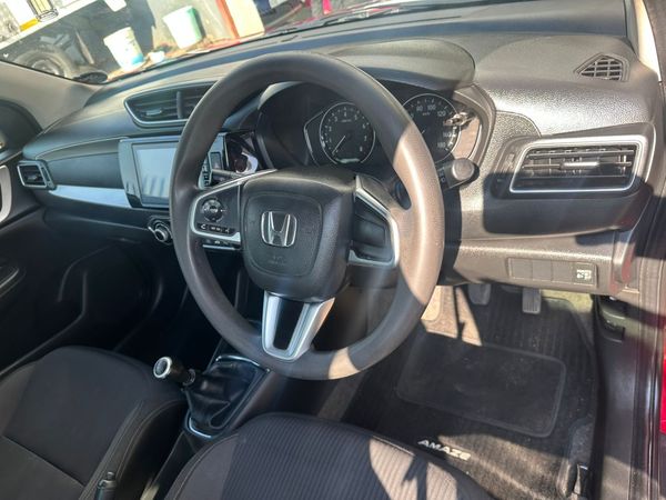 2022-Honda-Amaze-12-Trend image:9
