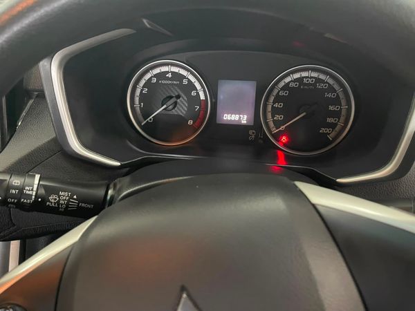 2024-Mitsubishi-Xpander-15-Auto image:6