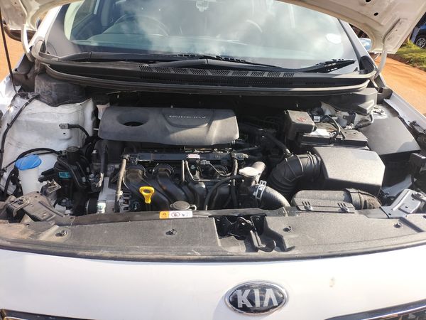 2018-Kia-Cerato-16-SX-5-dr image:8