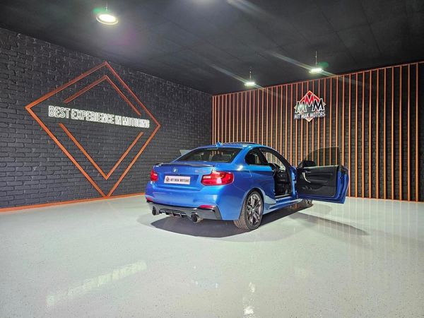 2017-BMW-2-Series-M240i-Coupe image:23