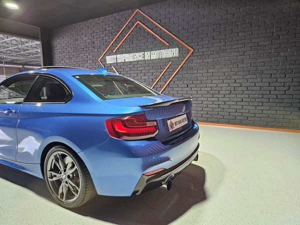 2017-BMW-2-Series-M240i-Coupe image:26