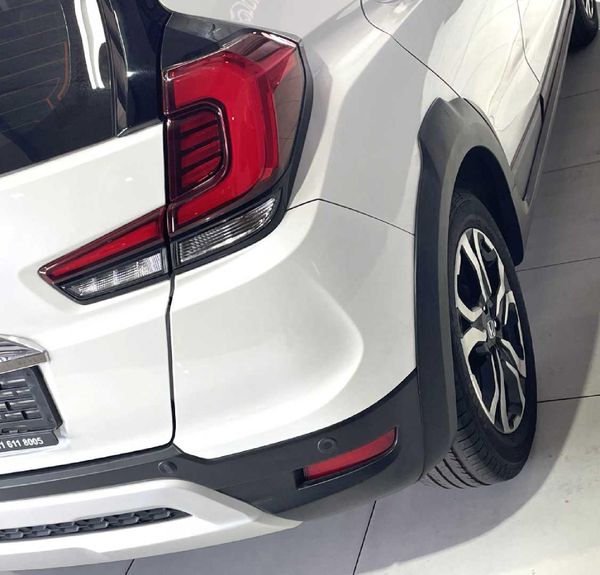 2021-Honda-WR-V-12-Elegance image:18