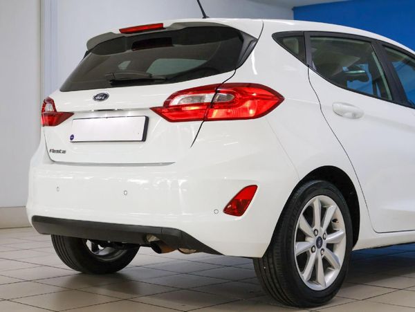 2018-Ford-Fiesta-10-EcoBoost-Trend-5-dr image:12