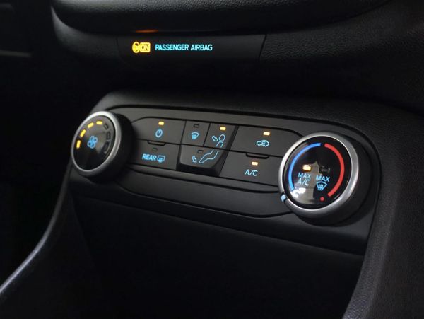 2018-Ford-Fiesta-10-EcoBoost-Trend-5-dr image:18