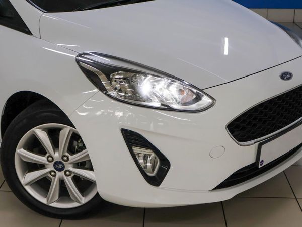 2018-Ford-Fiesta-10-EcoBoost-Trend-5-dr image:1
