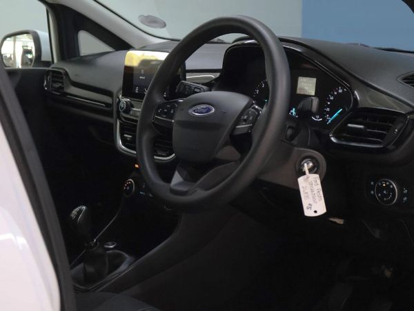 2018-Ford-Fiesta-10-EcoBoost-Trend-5-dr image:20