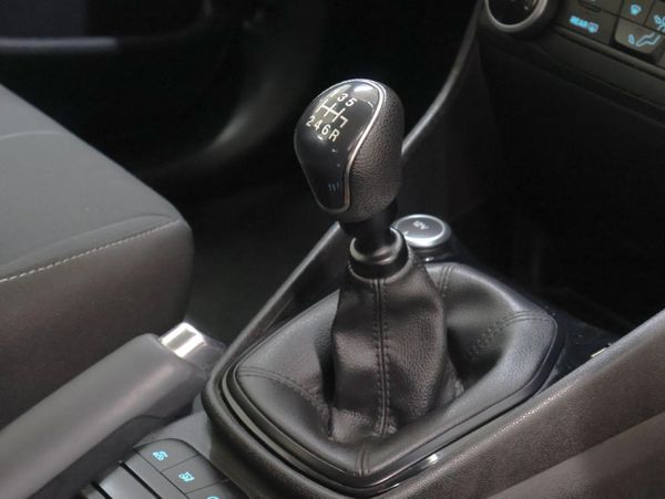 2018-Ford-Fiesta-10-EcoBoost-Trend-5-dr image:23