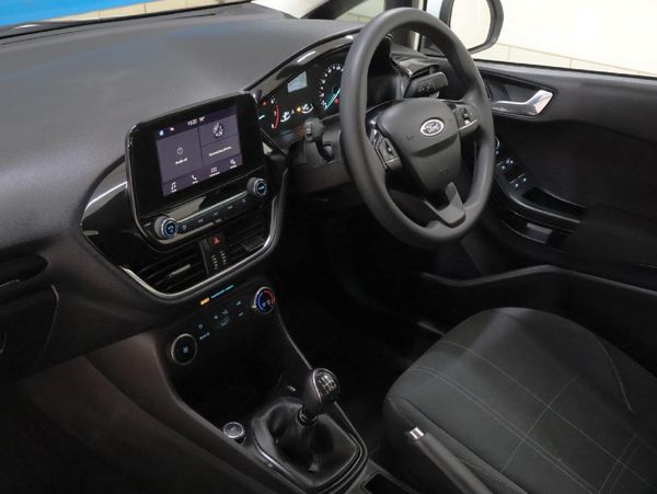 2018-Ford-Fiesta-10-EcoBoost-Trend-5-dr image:27