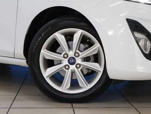 2018-Ford-Fiesta-10-EcoBoost-Trend-5-dr image:2