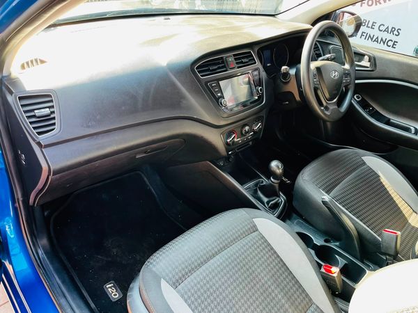 2020-Hyundai-i20-14-Fluid image:12