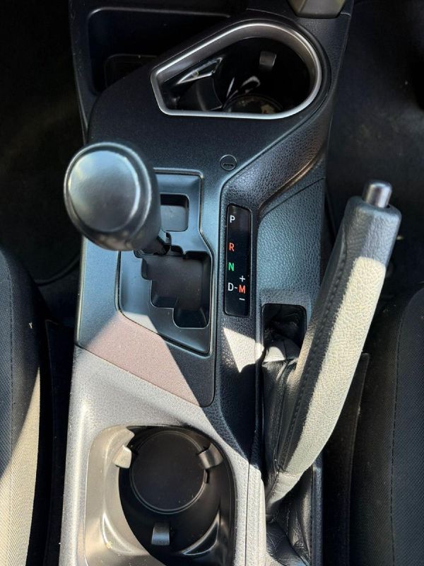 2016-Toyota-RAV4-20-GX-Auto image:12