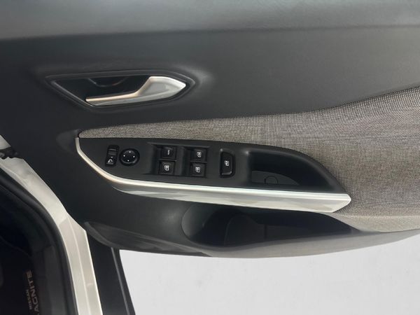 2024-Nissan-Magnite-10T-Acenta-Auto image:14