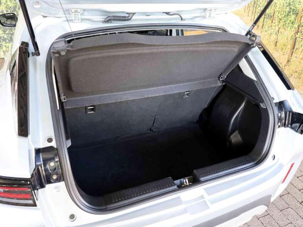 2025-Toyota-Starlet-Cross-15XS-Auto image:16