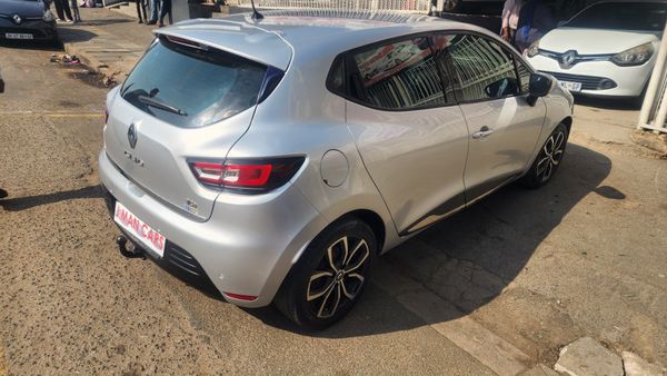 2018-Renault-Clio-IV-900T-Dynamique-5-dr-66kW image:6