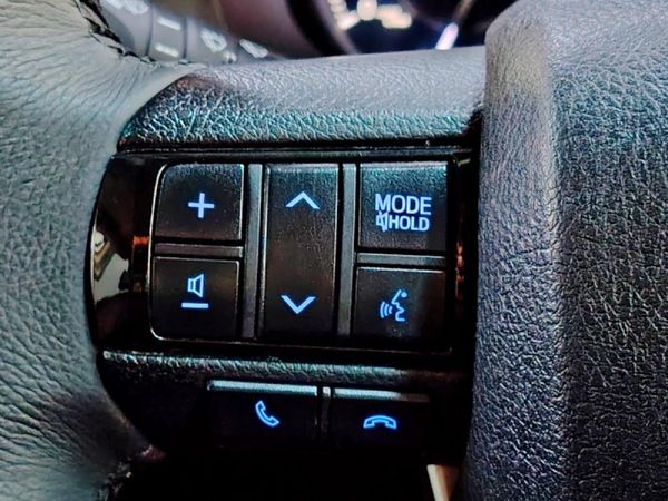 2021-Toyota-Fortuner-24-GD-6-Raised-Body-Auto image:17