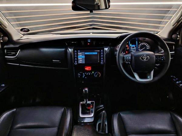 2021-Toyota-Fortuner-24-GD-6-Raised-Body-Auto image:21