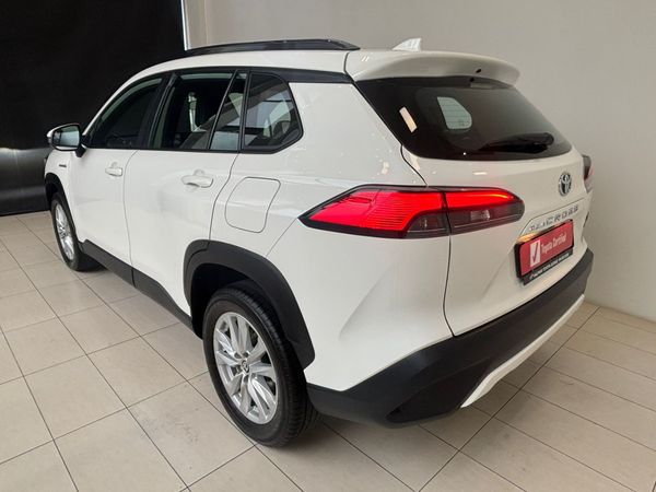 2024-Toyota-Corolla-Cross-18-XS-Hybrid image:5
