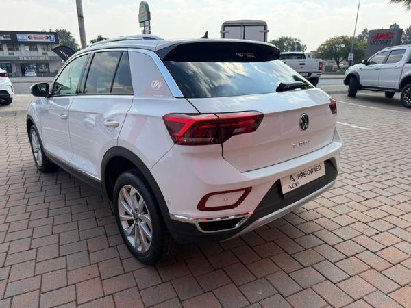 2023-Volkswagen-T-Roc-14-TSI-Design-Auto image:5