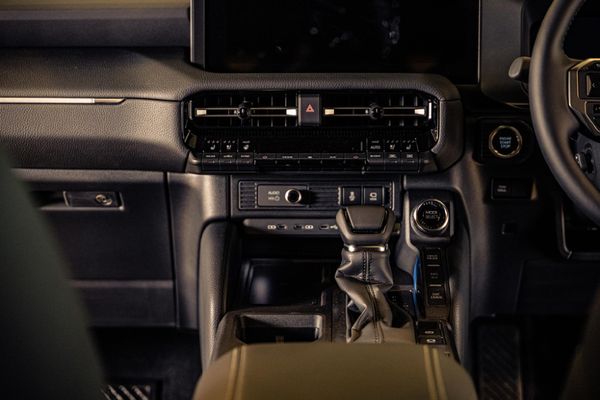 2026-Toyota-Land-Cruiser-Prado-VX-L-28GD-Auto image:10