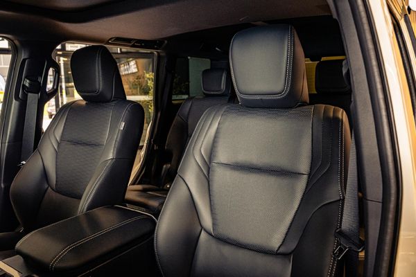 2026-Toyota-Land-Cruiser-Prado-VX-L-28GD-Auto image:6